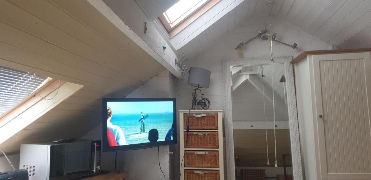 Le Studio Attic , Fridge Tv Microwave, Chester Kültér fotó